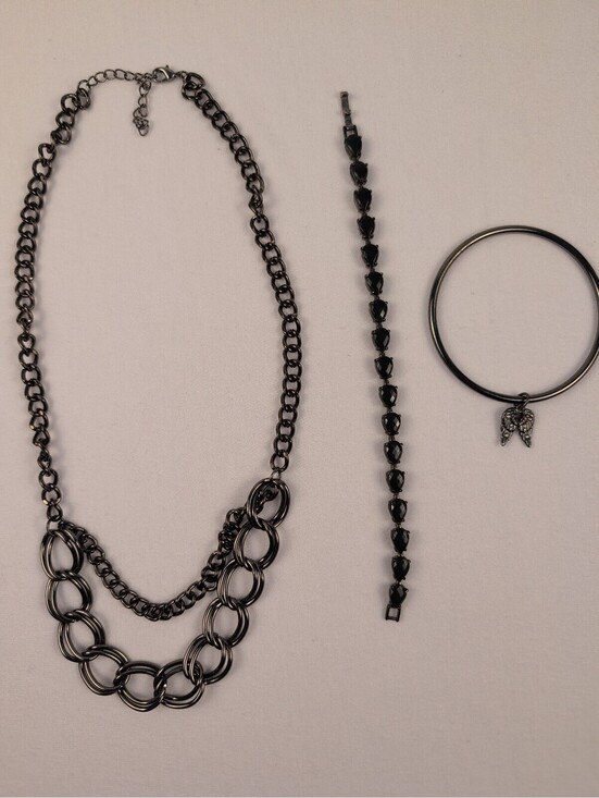 none Jewelry - Black Multi-Piece Chain and Charm Bracelet Set